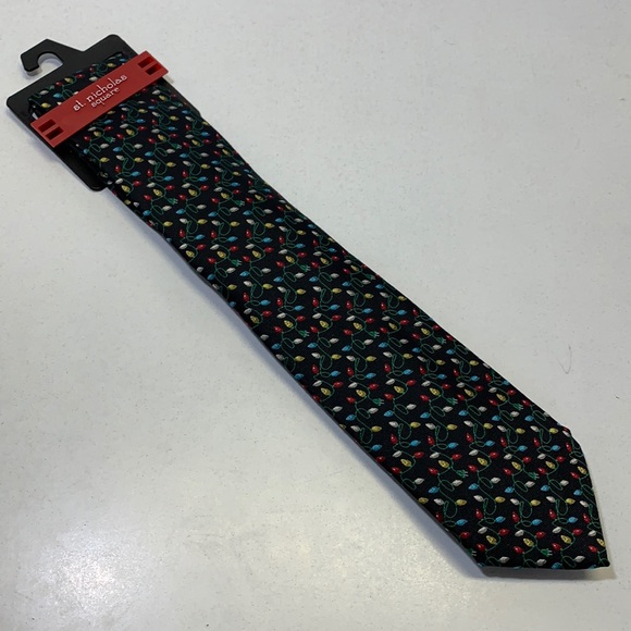 🎄 NWT St. Nicholas square Christmas Lights Themed Men’s Neck Tie. - Picture 2 of 8